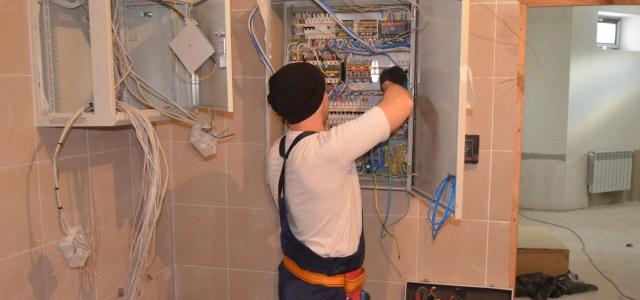 цены на ремонт коттеджей под ключ Одинцово ремонт частного дома под ключ услуги сантехника и электрика